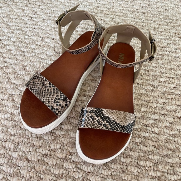mia snakeskin sandals